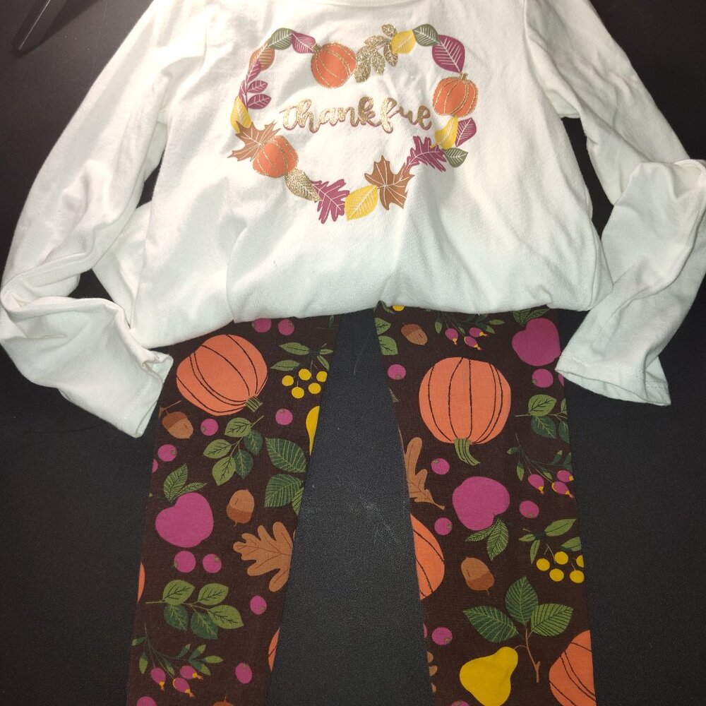 *Pre-Owned Children's Place Brown Matching Pants Set with Fall Season Accents*